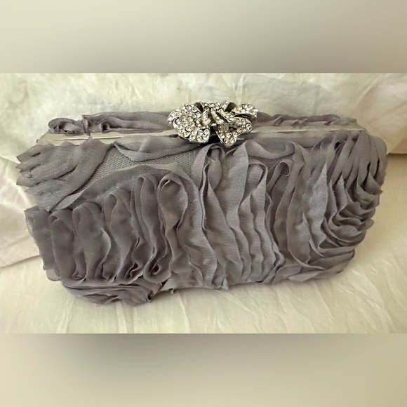 Sondra Roberts Stunning Evening Bag, Rhinestone Closure - Picture 1 of 8